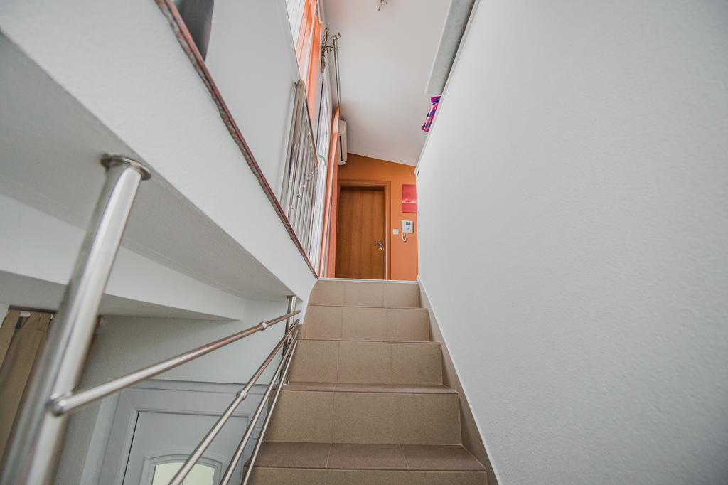 Apartments Villa Monique Rogoznica  Phòng bức ảnh