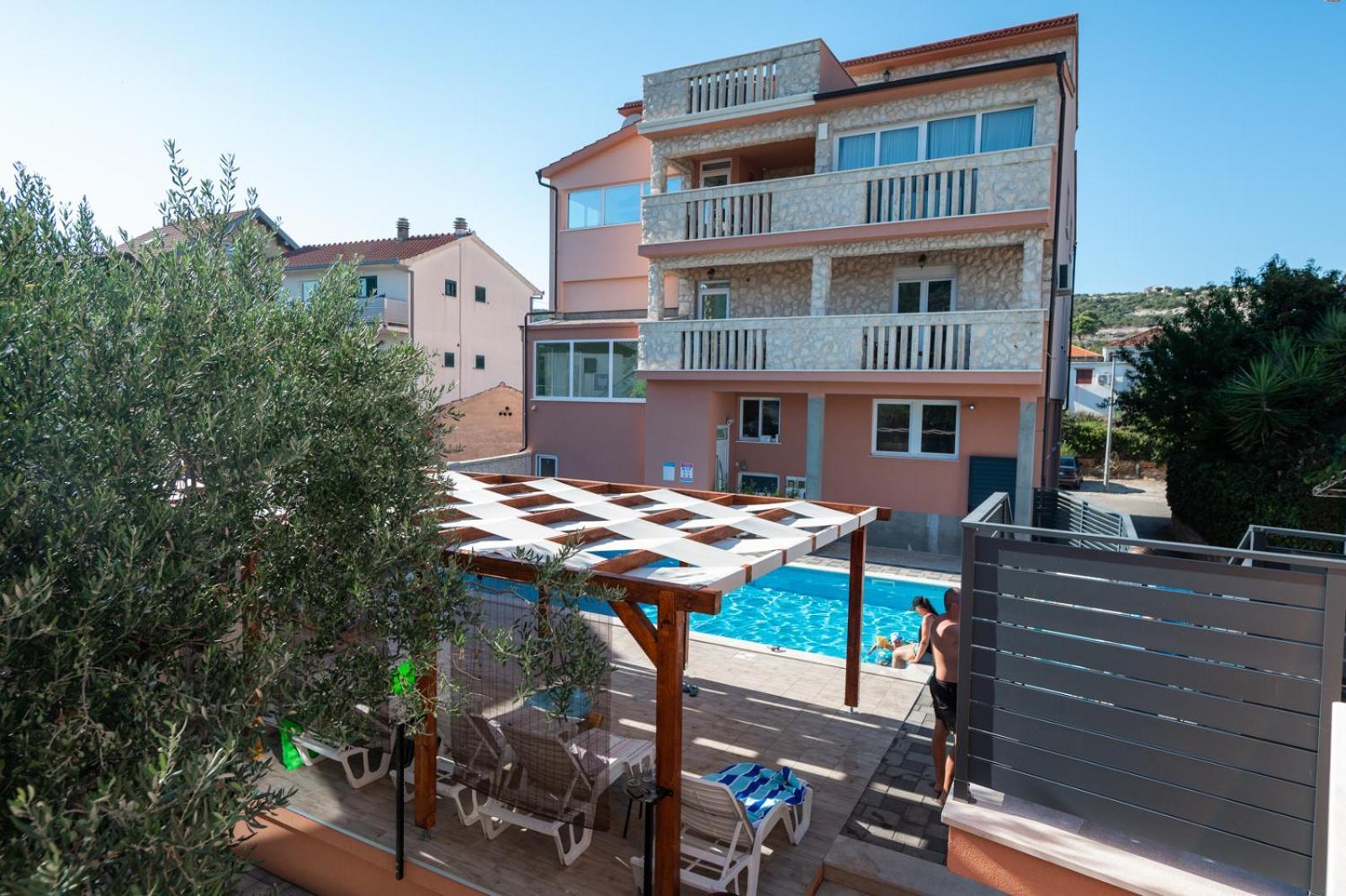 Apartments Villa Monique Rogoznica  Ngoại thất bức ảnh